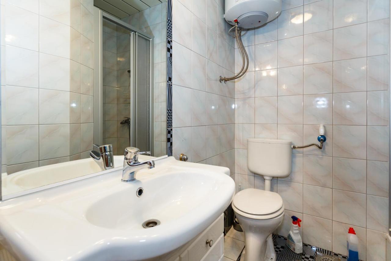 Apartmani Mili Малинська Екстер'єр фото
