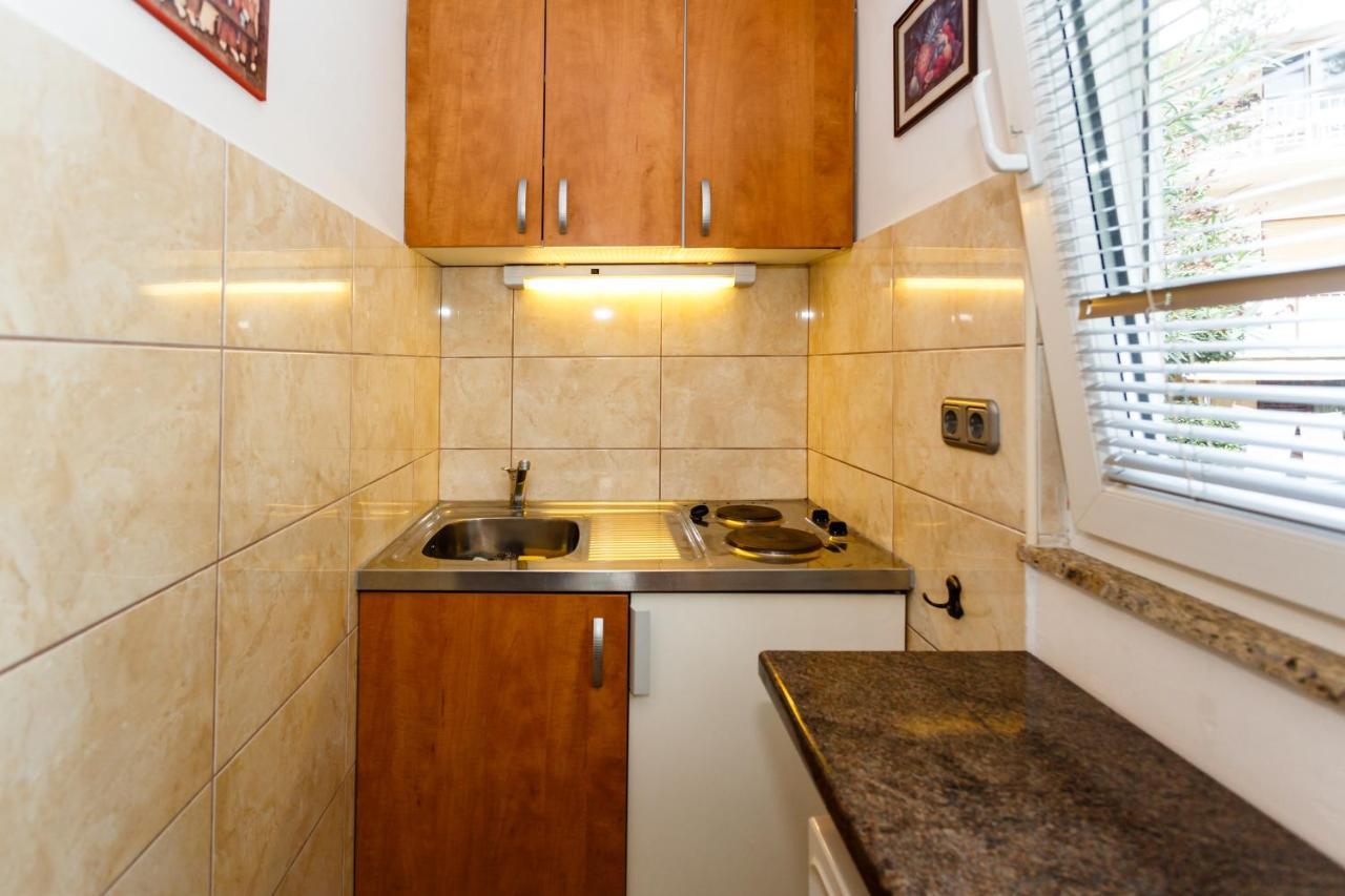 Apartmani Mili Малинська Екстер'єр фото