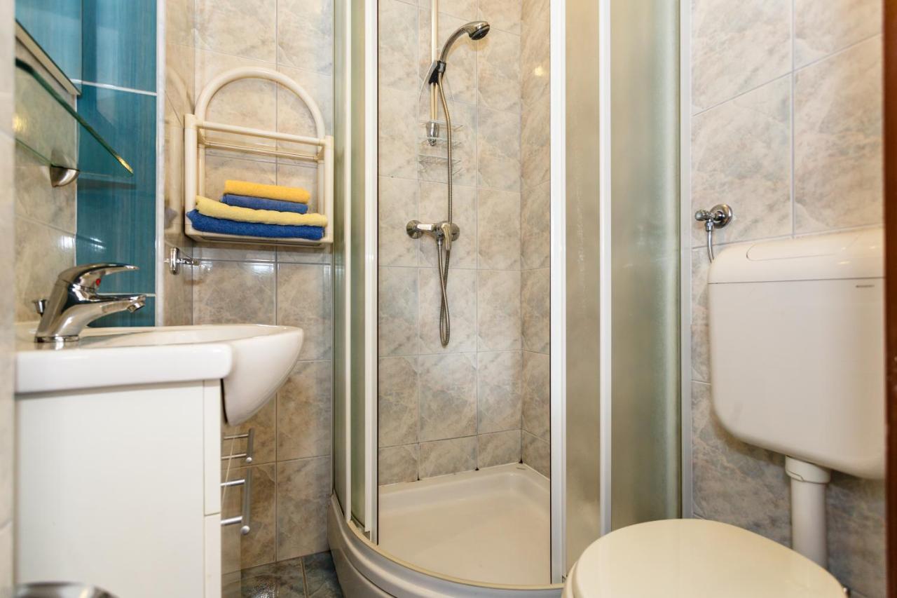 Apartmani Mili Малинська Екстер'єр фото