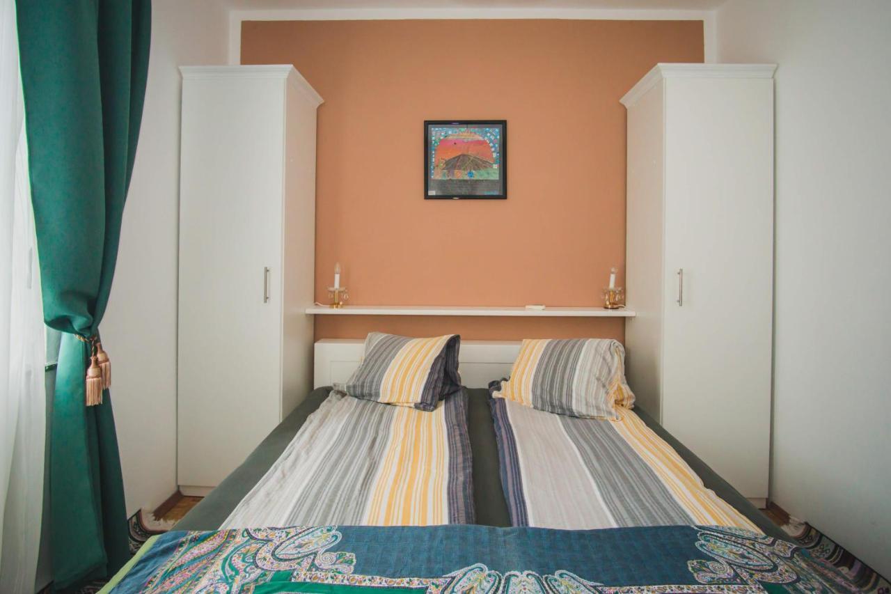 Apartmani Mili Малинська Екстер'єр фото